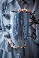 Vaso Tace in Gres Blu con Pesci