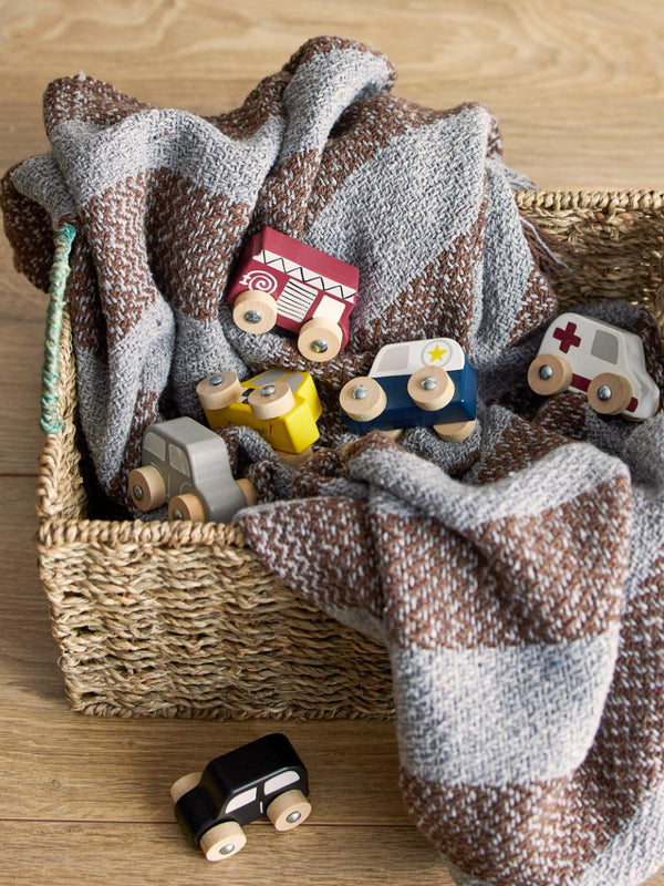 PLAID NANN THROW BROWN