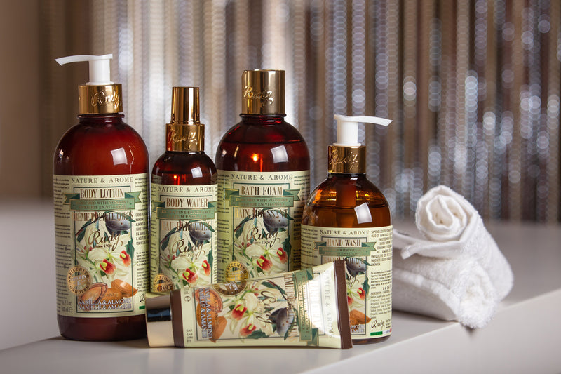 APOTHECARY VANIGLIA E MANDORLA CREMA FLUIDA CORPO NSG CONCEPT STORE MALCESINE
